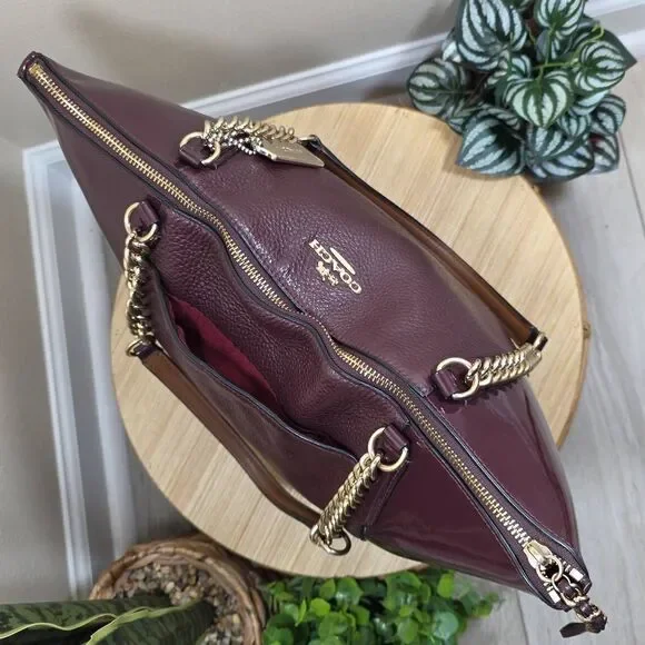 Coach Ava Chain Tote - Picture 11 of 15